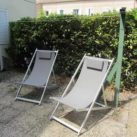 Lejlighed Les Cigales Rez De Jardin A 10mn Des Belles Plages Hyères