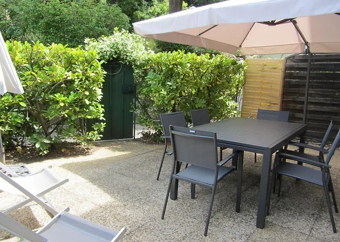 Les Cigales Rez De Jardin A 10mn Des Belles Plages *