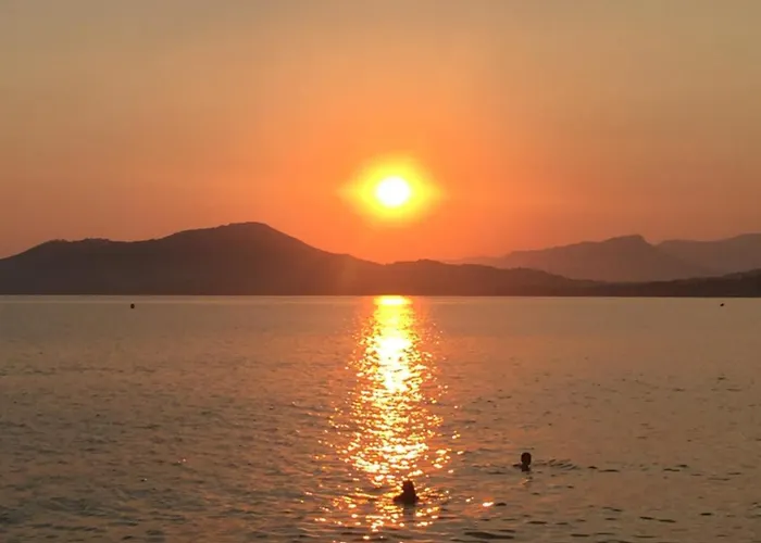 Daire Les Cigales Rez De Jardin A 10mn Des Belles Plages
