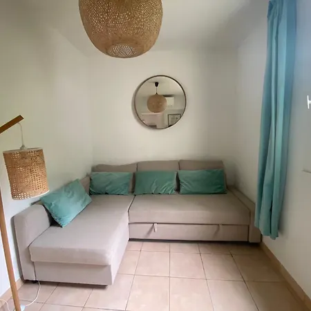 Les Cigales Rez De Jardin A 10mn Des Belles Plages Apartment Hyeres
